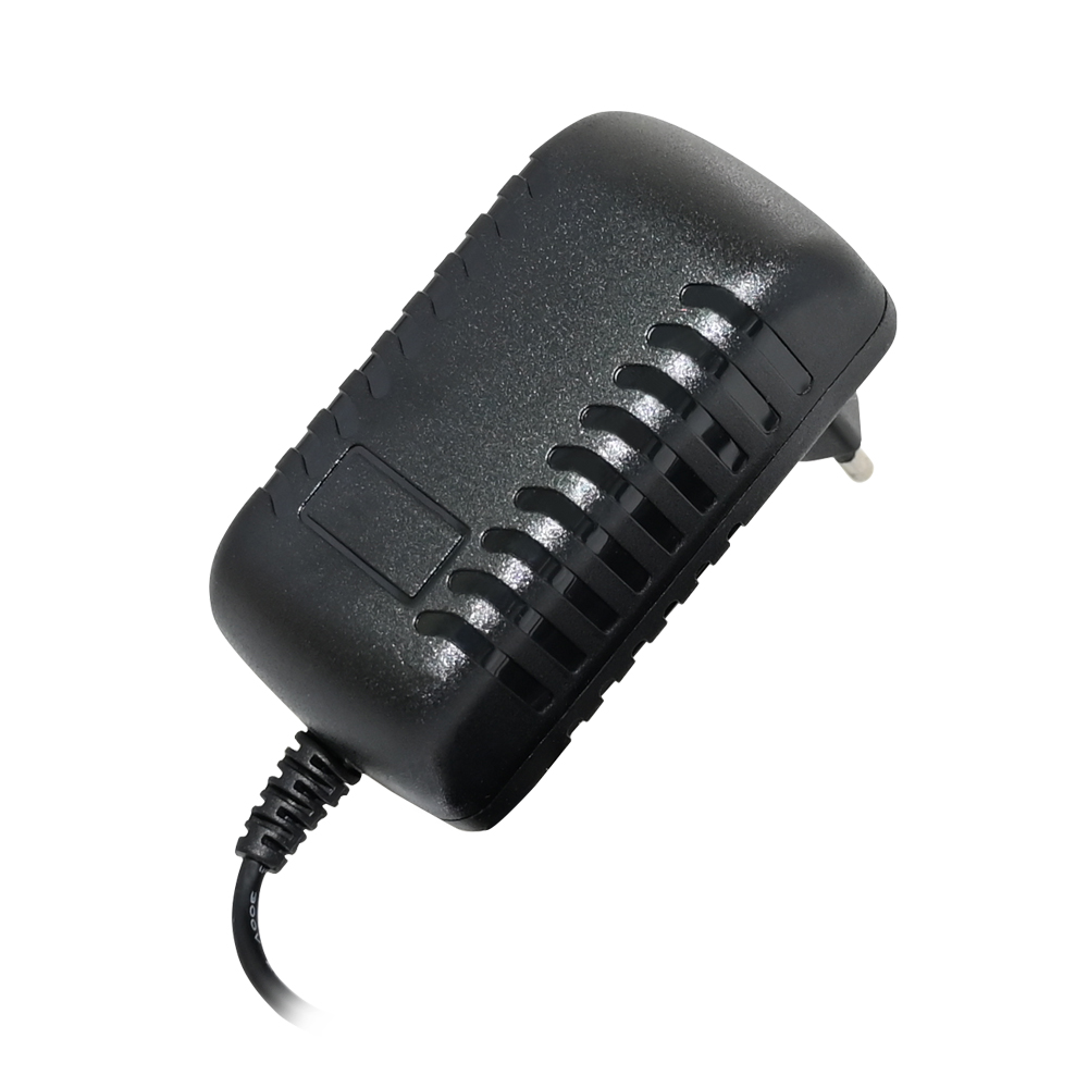 Блок питания 12В 3.0 А  ROBITON IR12-3000S, штекер 5.5*2.5/12 Блок питания 12В 3.0 А  ROBITON IR12-3000S, штекер 5.5*2.5/12